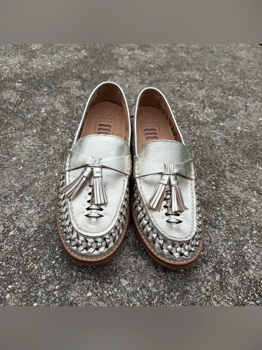 Sperry gold Seaport Leather Loafers Size 10